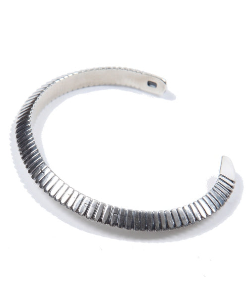 2018 S/S TMT TRAIANGLE WIRE BRACELET(VERTICAL)