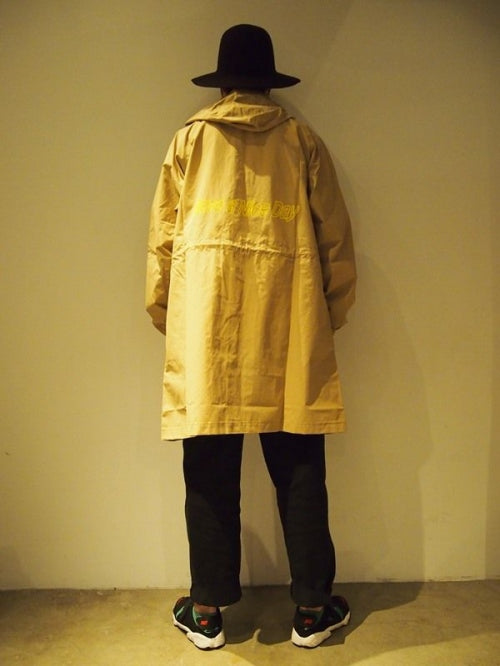 2018 S/S M hoodie raincoat camel