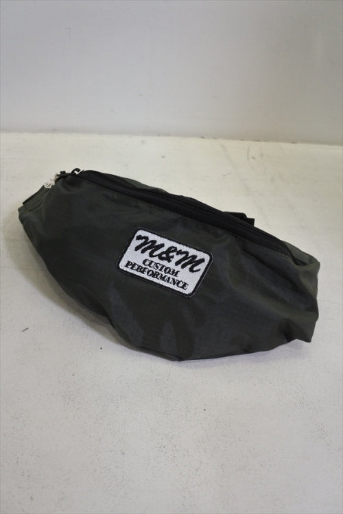 2022 S/S M&M LIP COMPACT ACTIVE POUCH