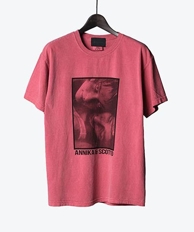 2018 S/S LOUNGE LIZARD 'ANNIKA & SCOTT' TEE