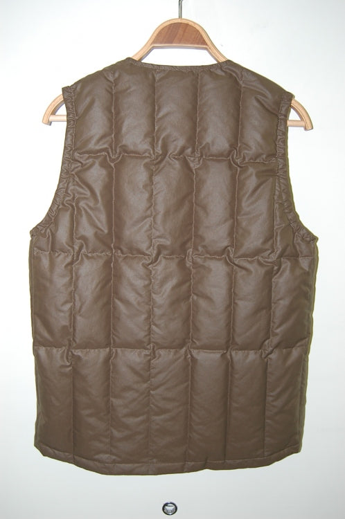 2013 A/W JAMA RICO NO CALLOR DOWN VEST KHAKI