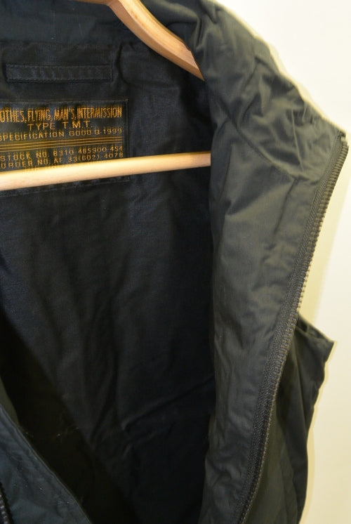 2016 A/W TMT HIGH NECK DOWN VEST BLACK